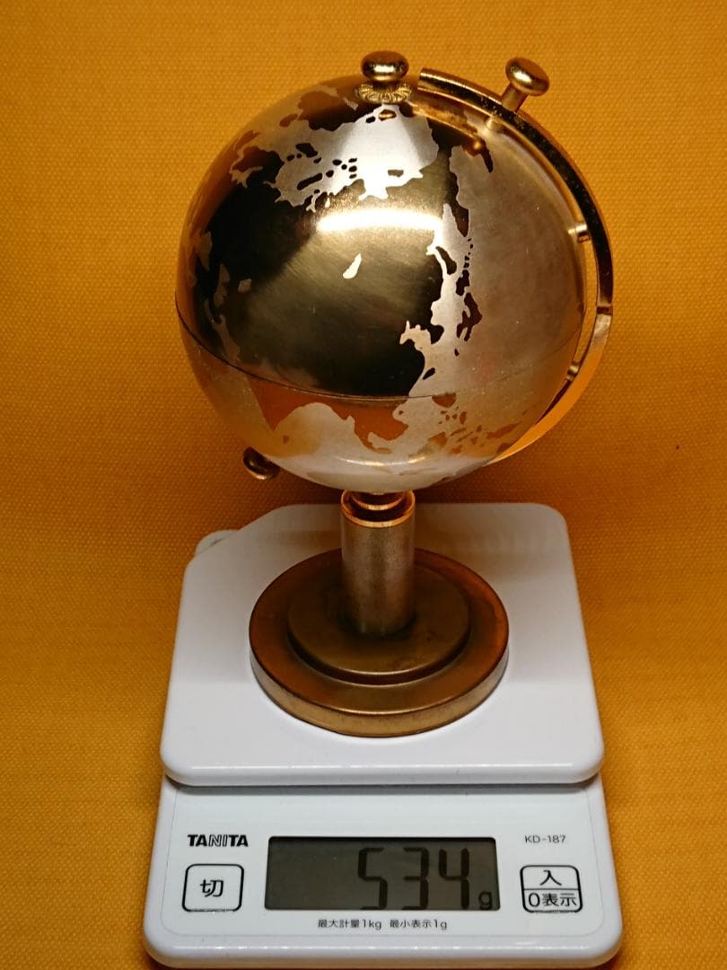 地球儀　タバコ入れ　金属　レトロ　置物　インテリア　工芸品　美術品　A1174
