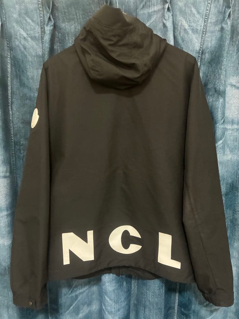 MONCLER フード付きナイロンジャケット ブラック