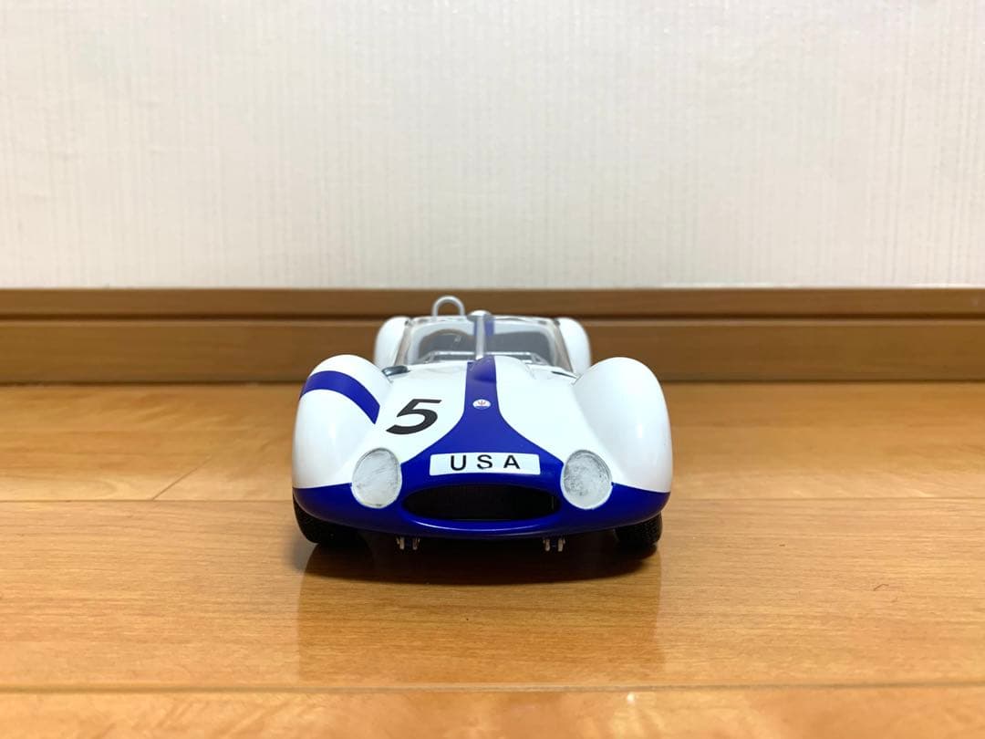 ミニカー 1/18MINICHAMPS Maserati Tipo 61