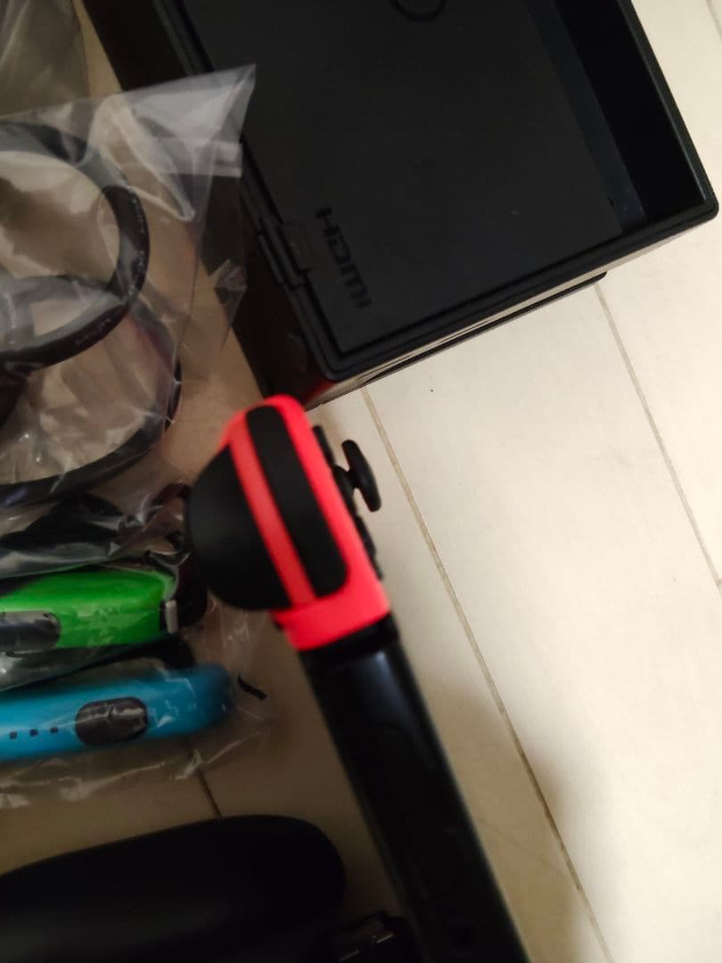 Nintendo Switch 本体 グリーン/ピンク Joy-Con　中古品