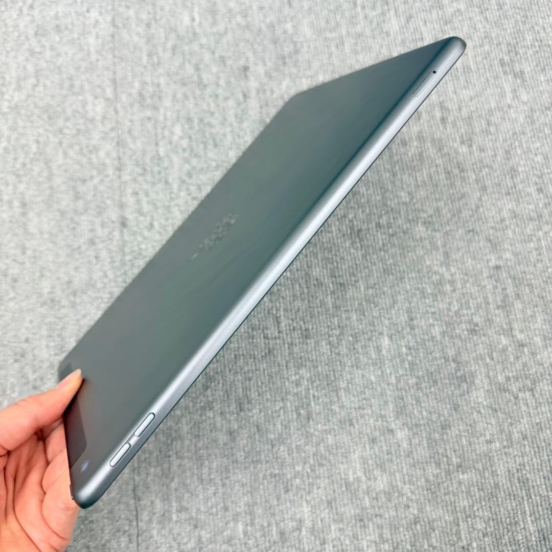 「美品」iPad 第8世代 32GWi-Fi + Cellularスペースグレイ