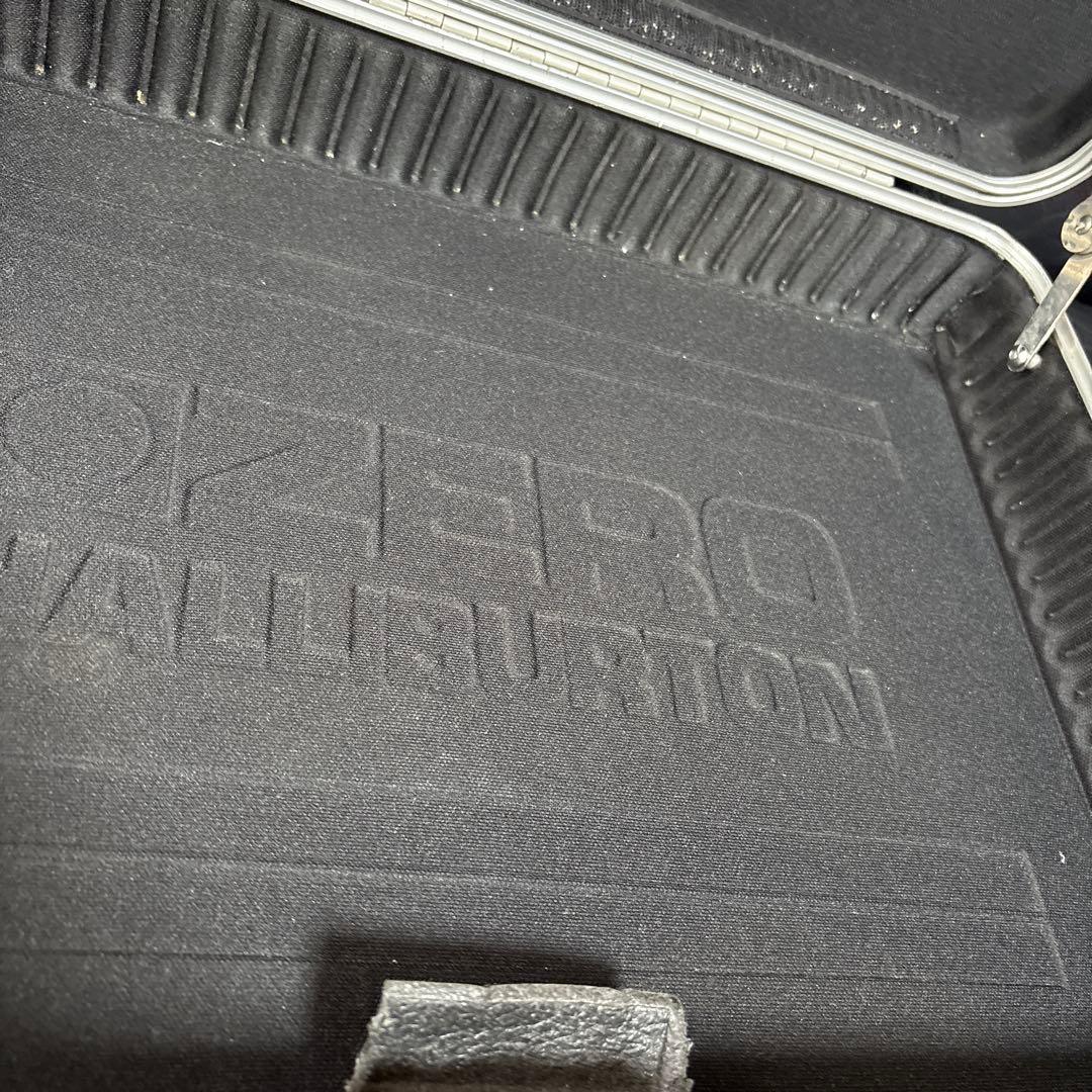 ゼロハリバートンセキュリティケース アルミ シルバー