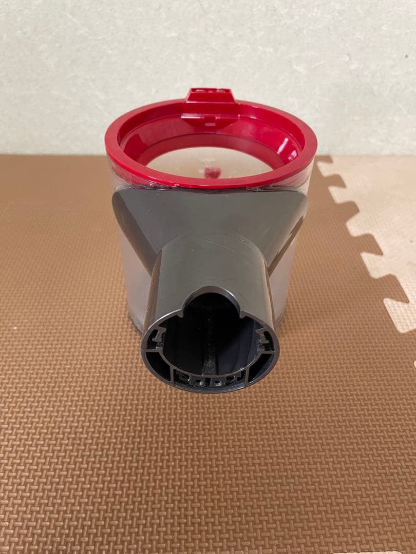 【ジャンク品】ダイソンV8 Slim Fluffy+ 　コードレスクリーナー