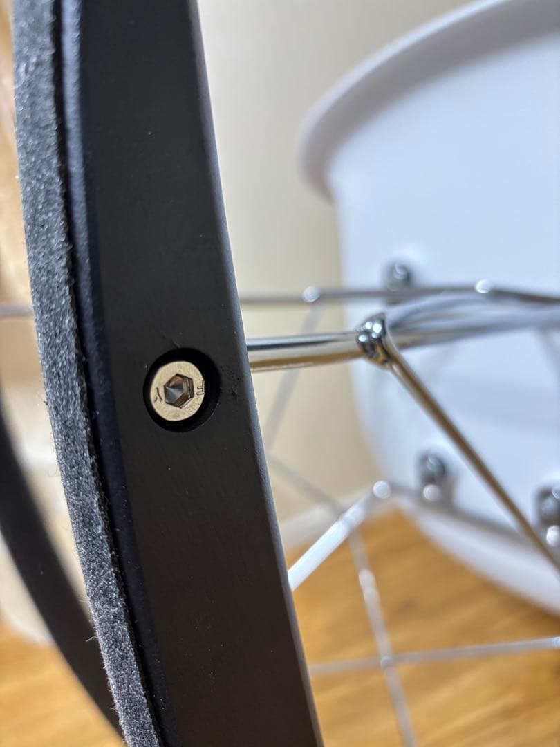 イームズ FRP製 ロッキングチェア アームチェア ホワイト　リプロダクト