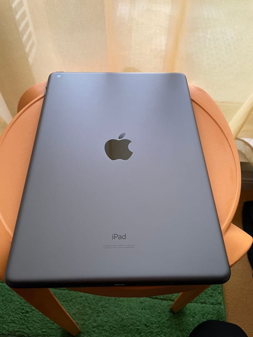 バッテリー94% iPad WiFi第8世代32GB【美品】