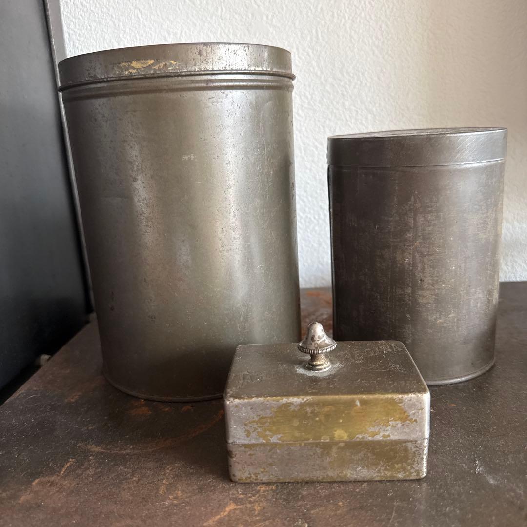 アンティーク　ブリキビスケット缶など小物3点セット