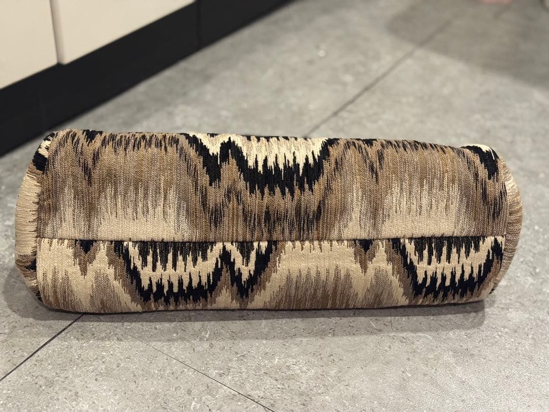 A VACATION pillow SHADOW ピロー　クラッチバッグ