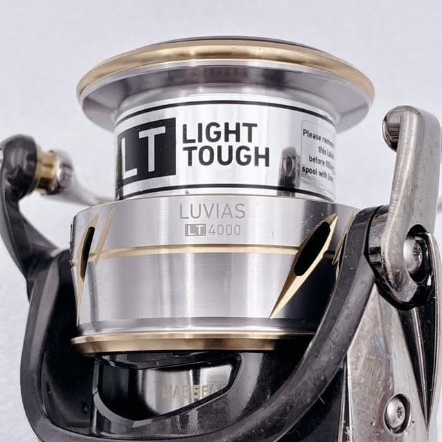 概ね美品✨DAIWA ルビアス LUVIAS LT4000-C スピニングリール