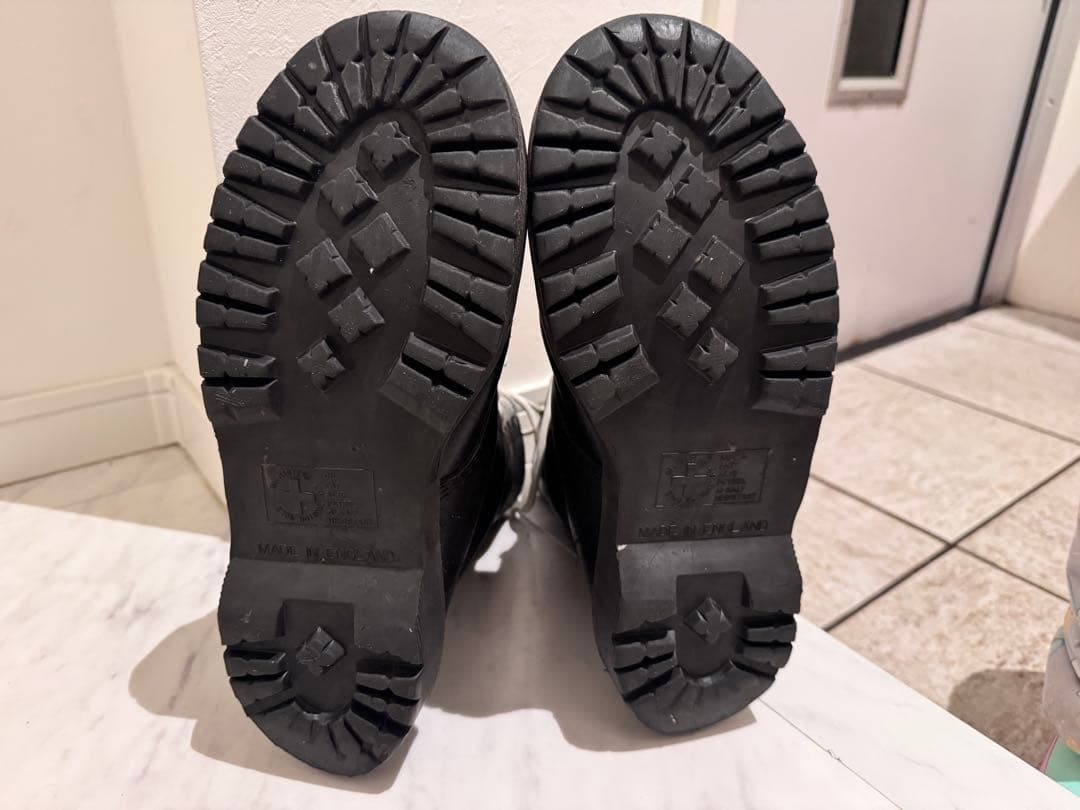 Dr. Martens 10ホール ワークブーツ