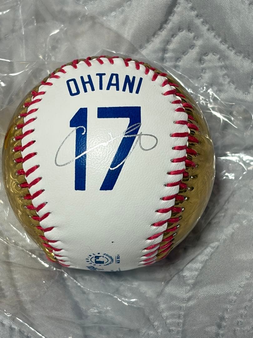 OHTANI ドジャースユニフォーム 17 プリントサイン入り&50/50ボール