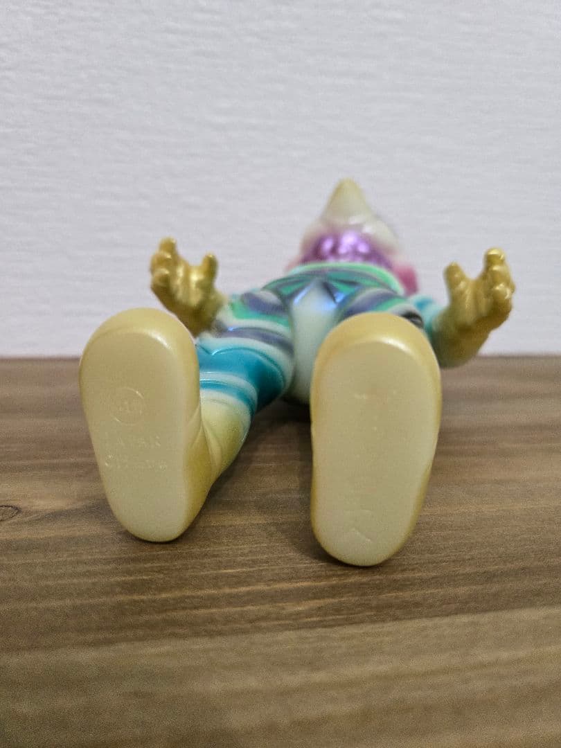 M1号 ガッツ星人 蓄光成型 GID ソフビ