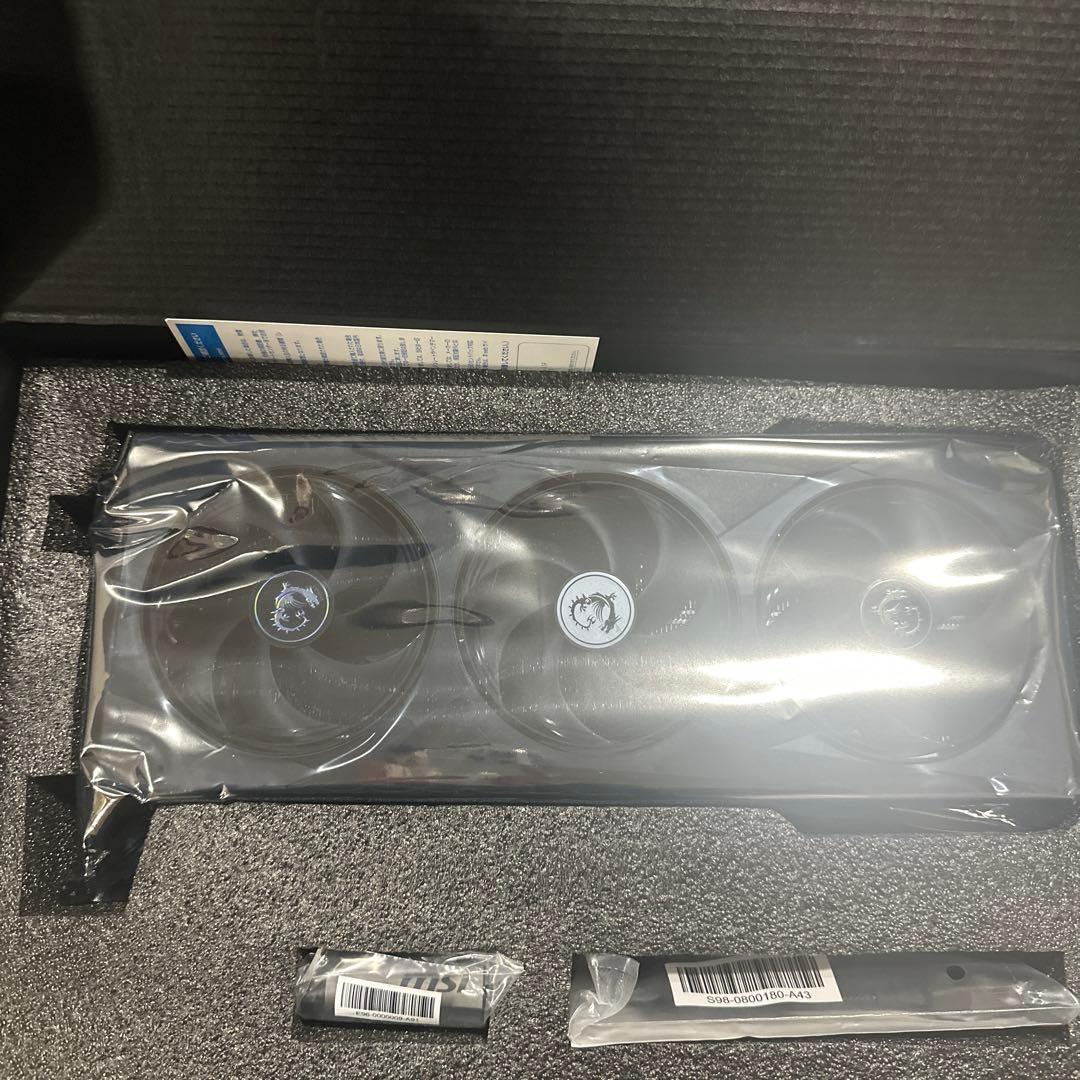 新品　MSI RTX 5070 12G Gaming Trio OC