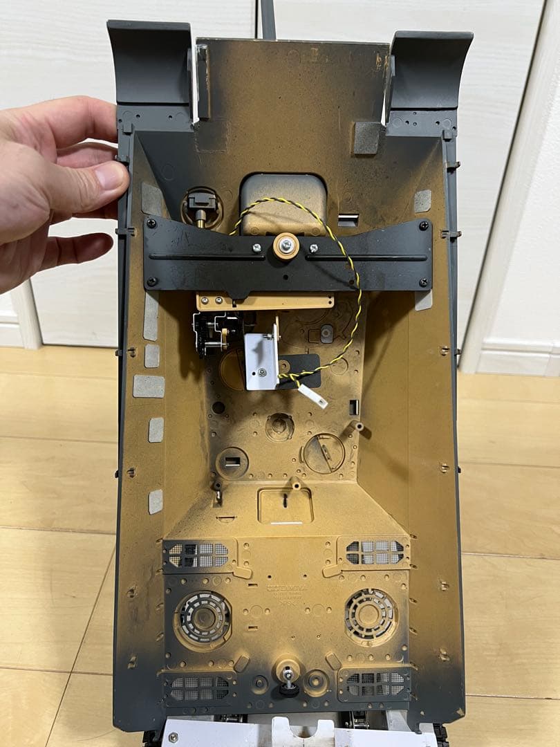 タミヤ 1/16 ビッグタンクシリーズ 駆逐戦車 ヤークトパンサー 後期型