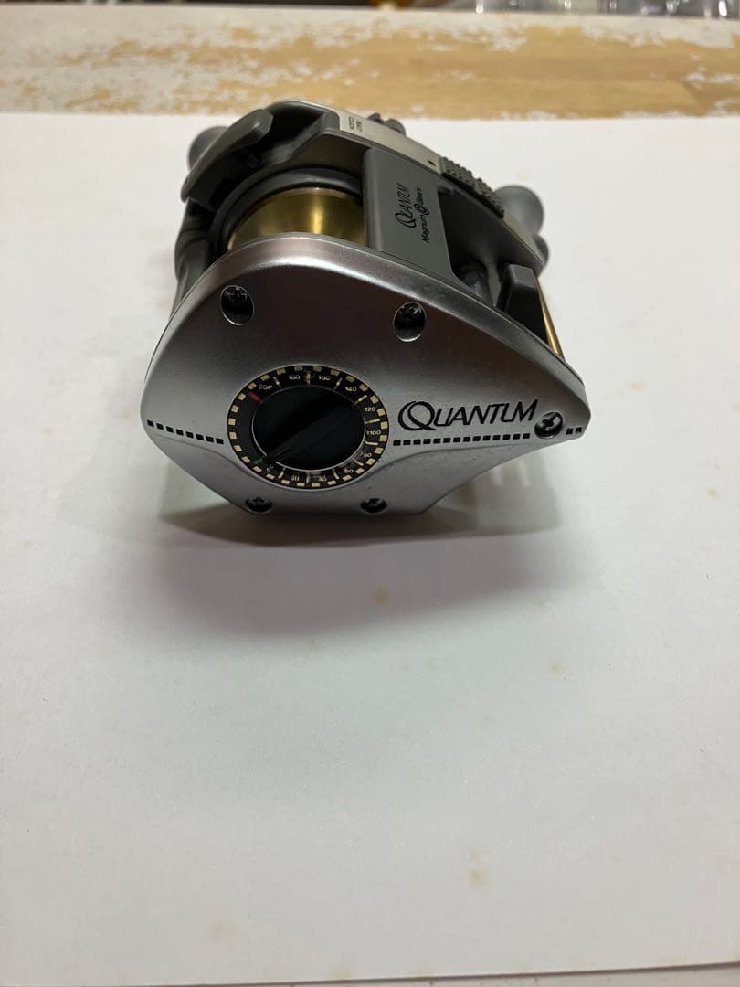 古いクァンタム 1421MG 中古品 オールド80年代 雷魚 ビッグベイト