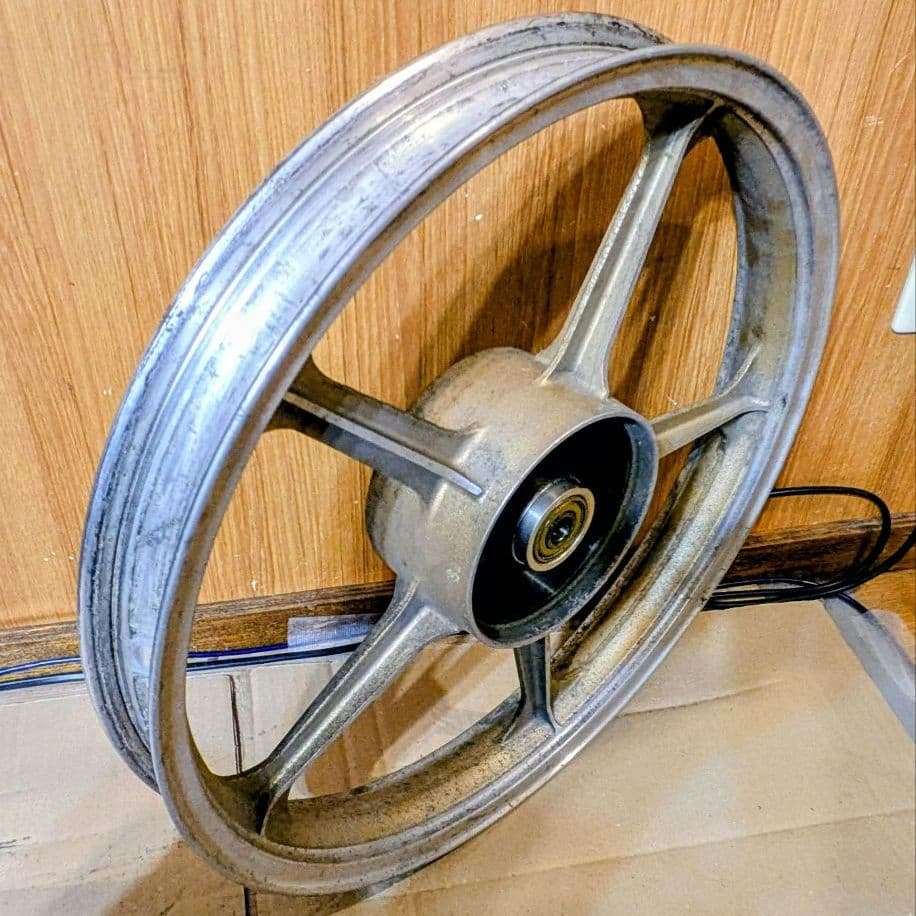 K*Z様 レアアイテム カワサキ純正AR125用前後ホイールセット(中古品)