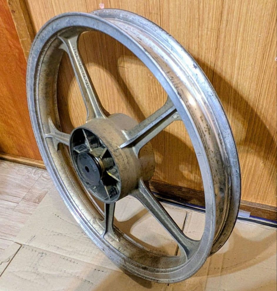 K*Z様 レアアイテム カワサキ純正AR125用前後ホイールセット(中古品)