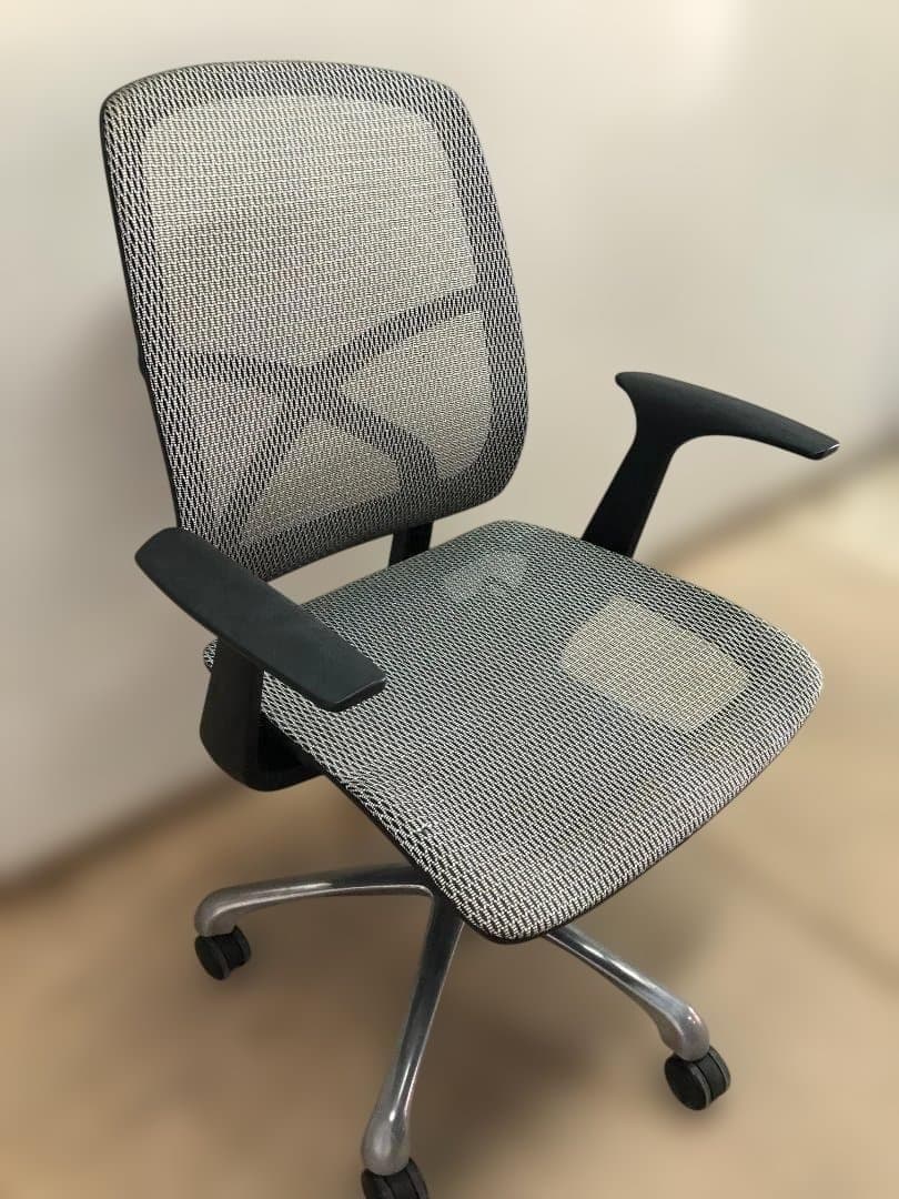 メッシュ オフィスチェア 肘付き キャスター付 デスクチェア 　1105-3