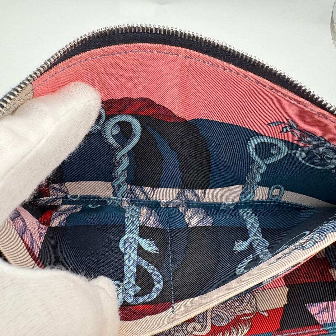 HERMES エルメス アザップロング シルクイン ブルーインディゴ　人気柄