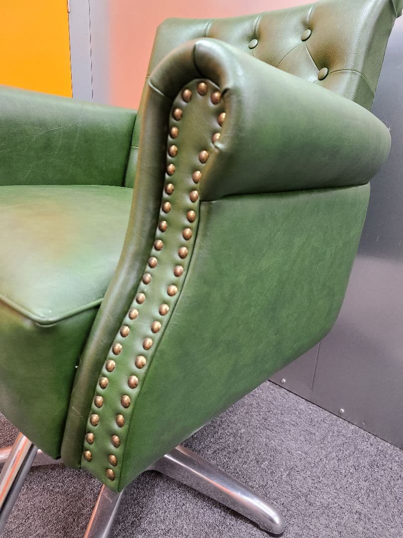 大広製作所　美容室椅子