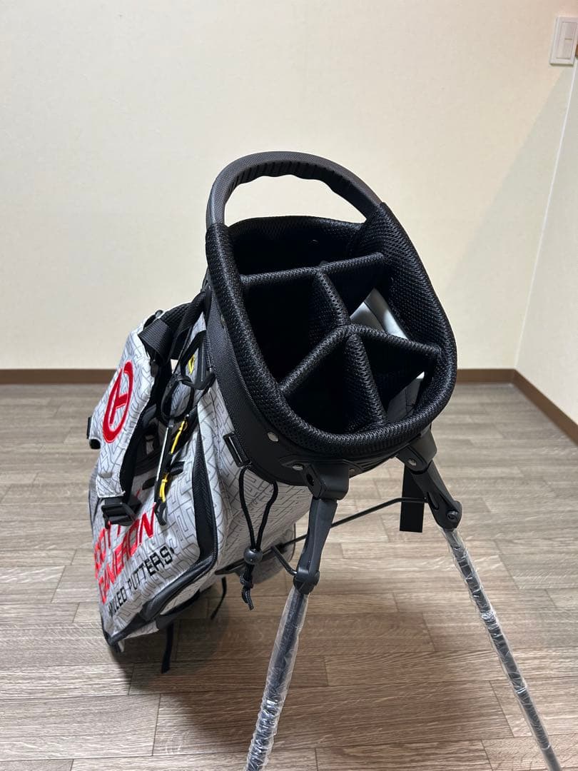 スタンド式キャディバック　2025年全英オープン記念モデルと同じカラーデザイン