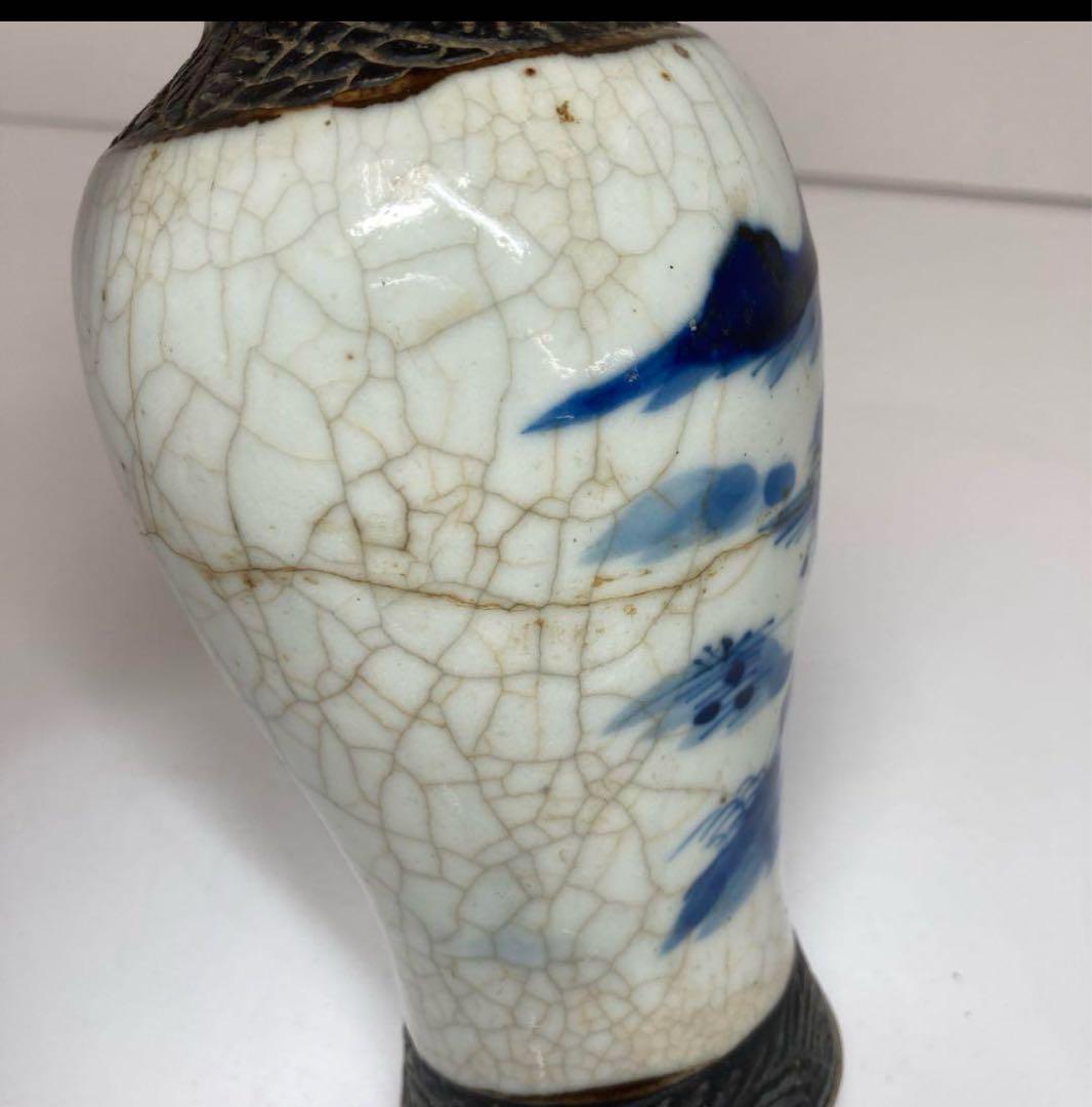 中国清時代 青花　壺高さ18cm 縁にニュー、側面に直しがあります。A111