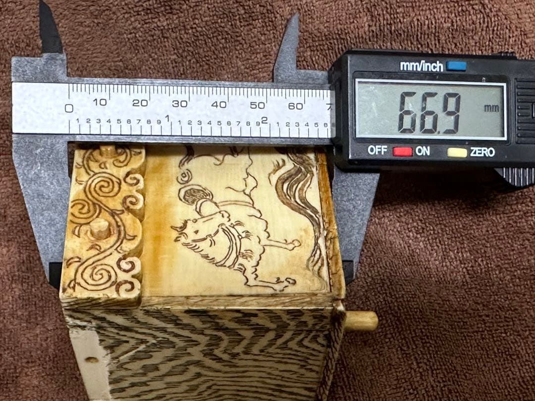 根付　江戸の名物　アンティーク　時代物 置物　縁起物　 総重量：370g