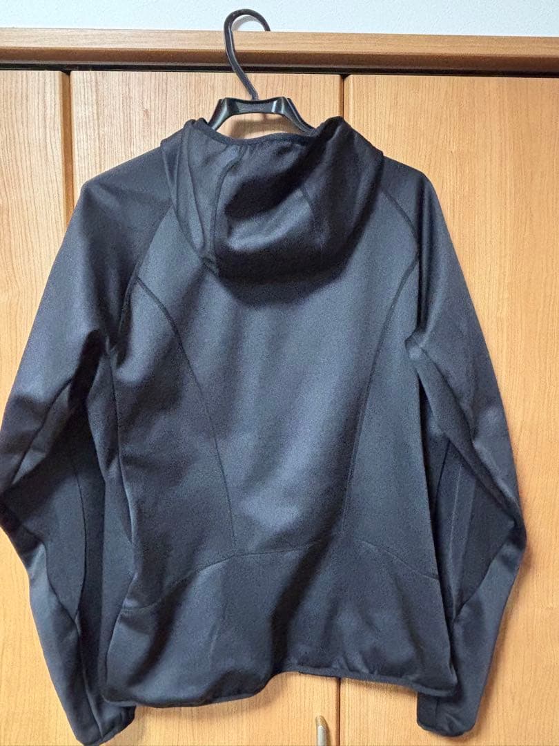 phenix フード付き［スキーウェア ］ミドルレイヤー黒