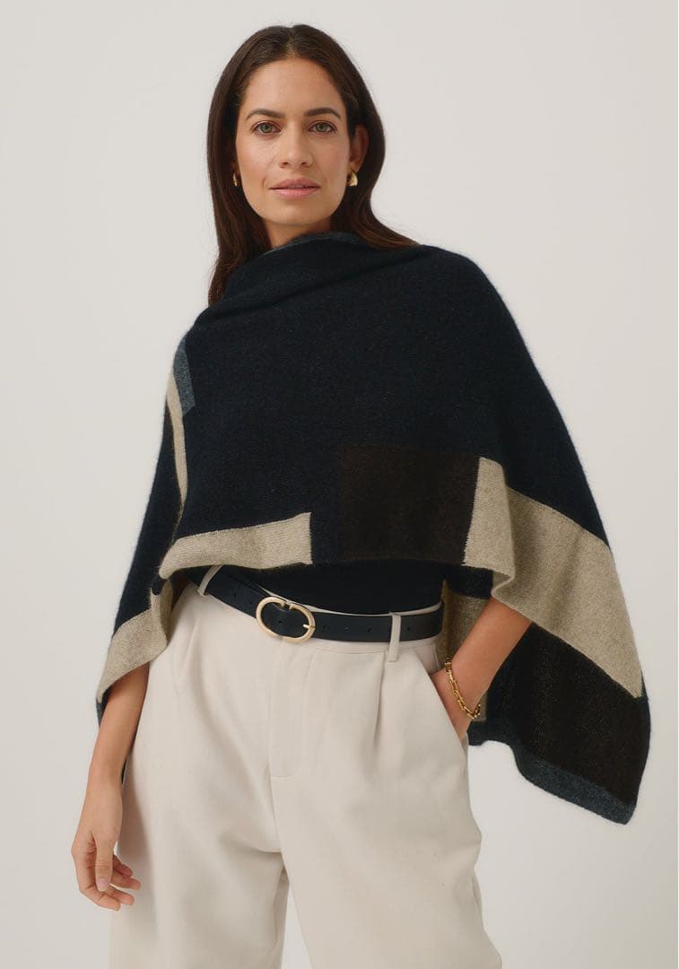 新品タグ付き　高級　メリノミンクEmpress Poncho ニュージランド製