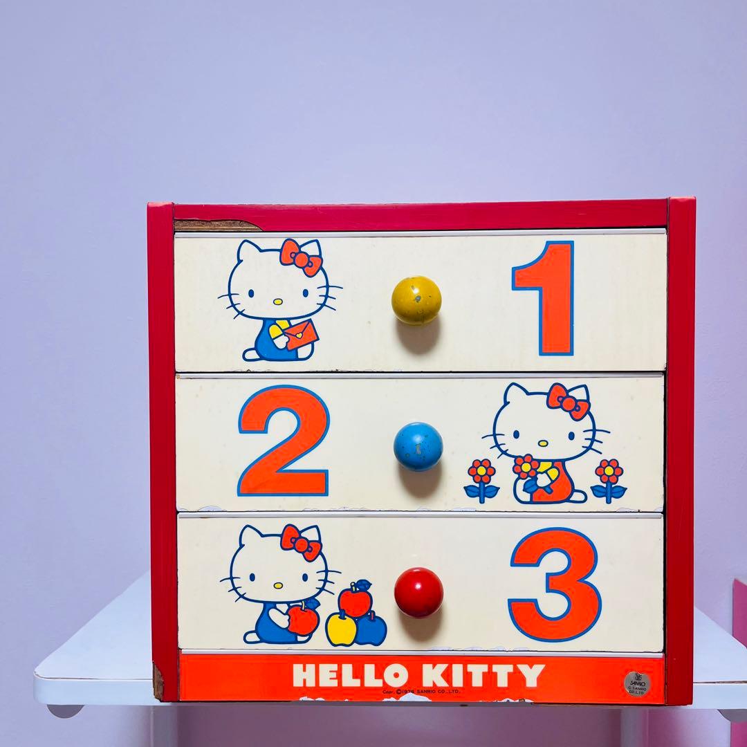ハローキティー　小物入れ　昭和レトロ　サンリオ　木製　チェスト　1976年