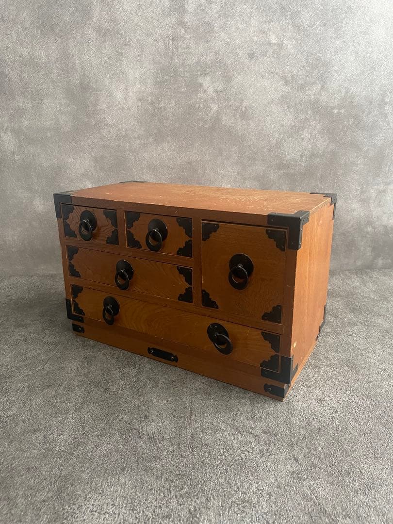 昭和レトロな木製小箪笥