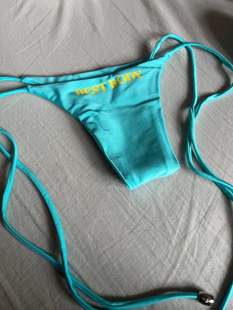 【美品】ベストボディジャパン 公式 ビキニ サックス S