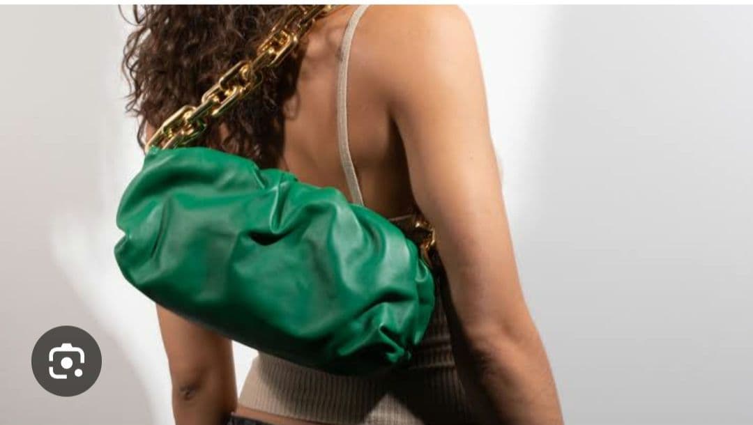 本日限定値下げ付属品完備bottega veneta チェーンバッグ　グリーン