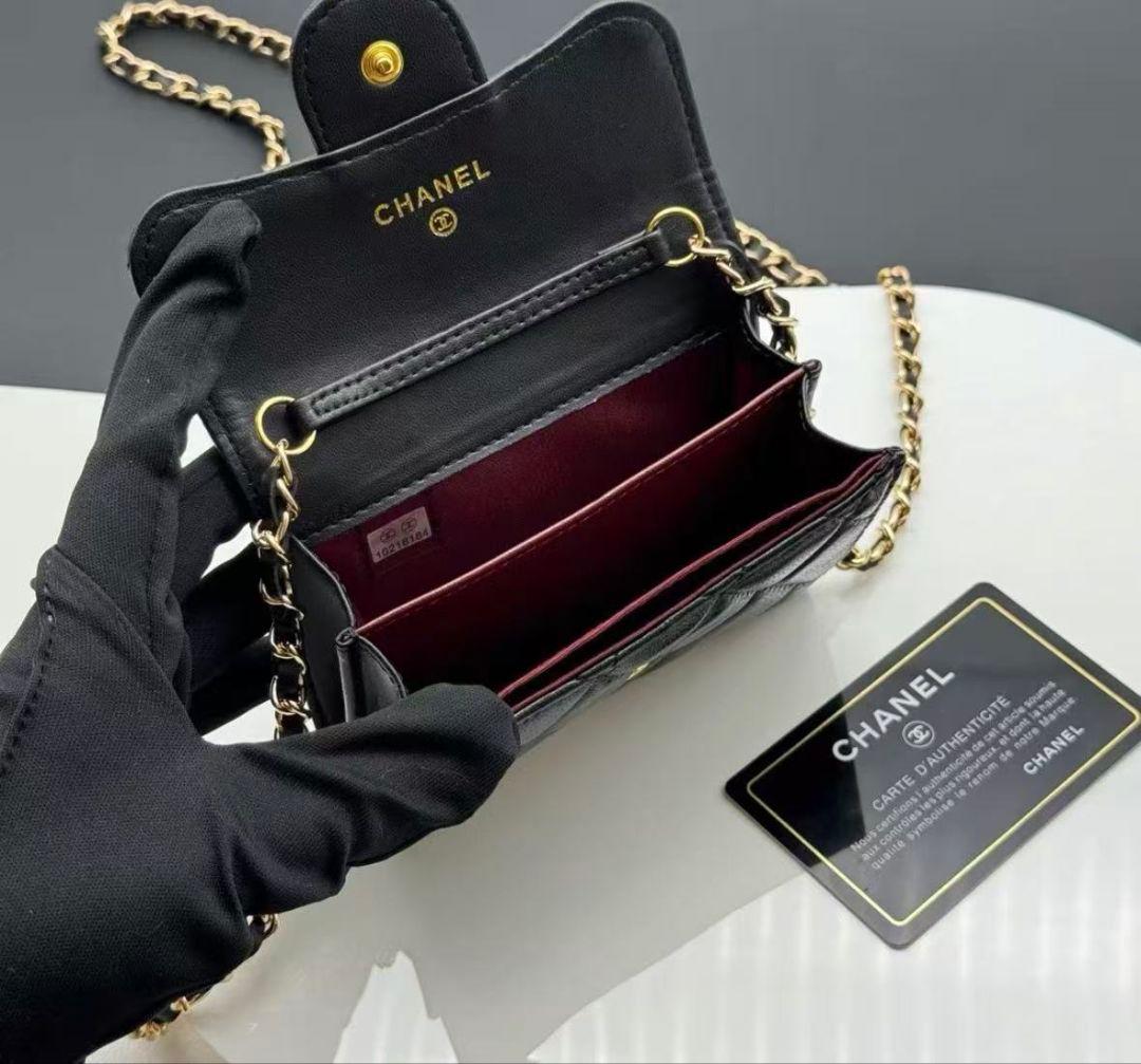Chanel マトラッセ チェーンミニバッグ ブラック ゴールド金具