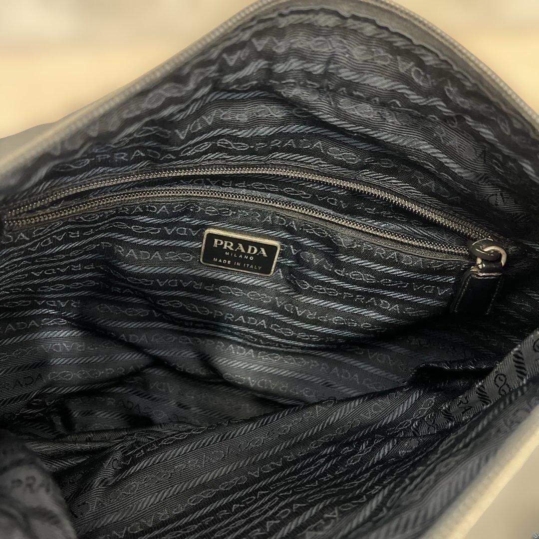 PRADA サフィアーノ　ショルダーバッグ