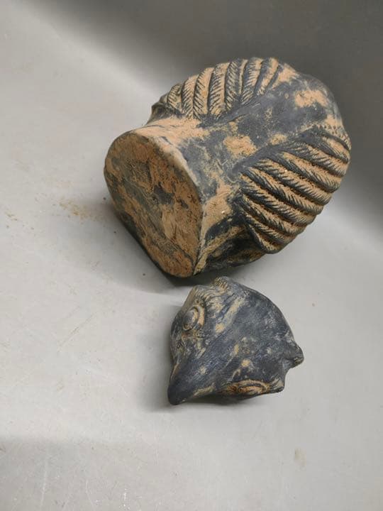 匿名配送❣️前漢　黒陶鴟鴞形壺 みみずく俑 陶芸　骨董品　美術品　陶器