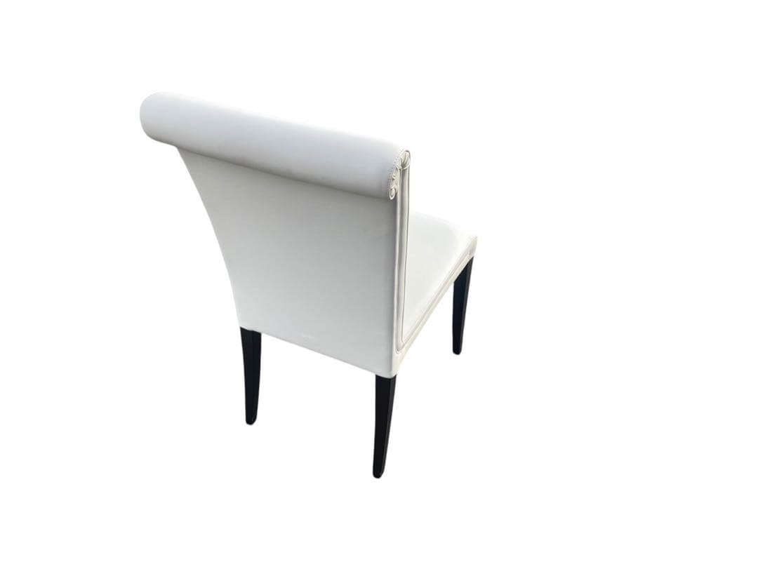 ◇②Poltrona Frau vittoria ダイニングチェア