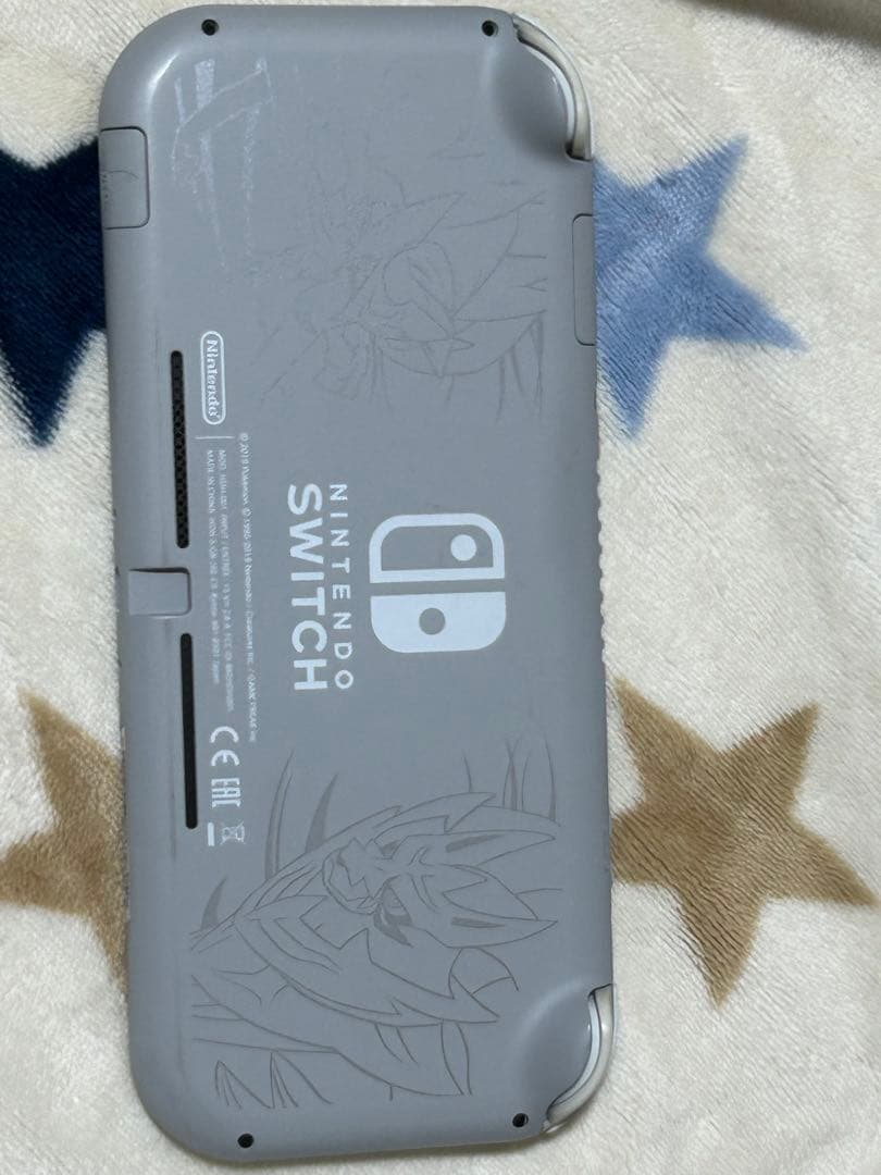 Nintendo Switch Lite ザシアン ザマゼンタ　本体