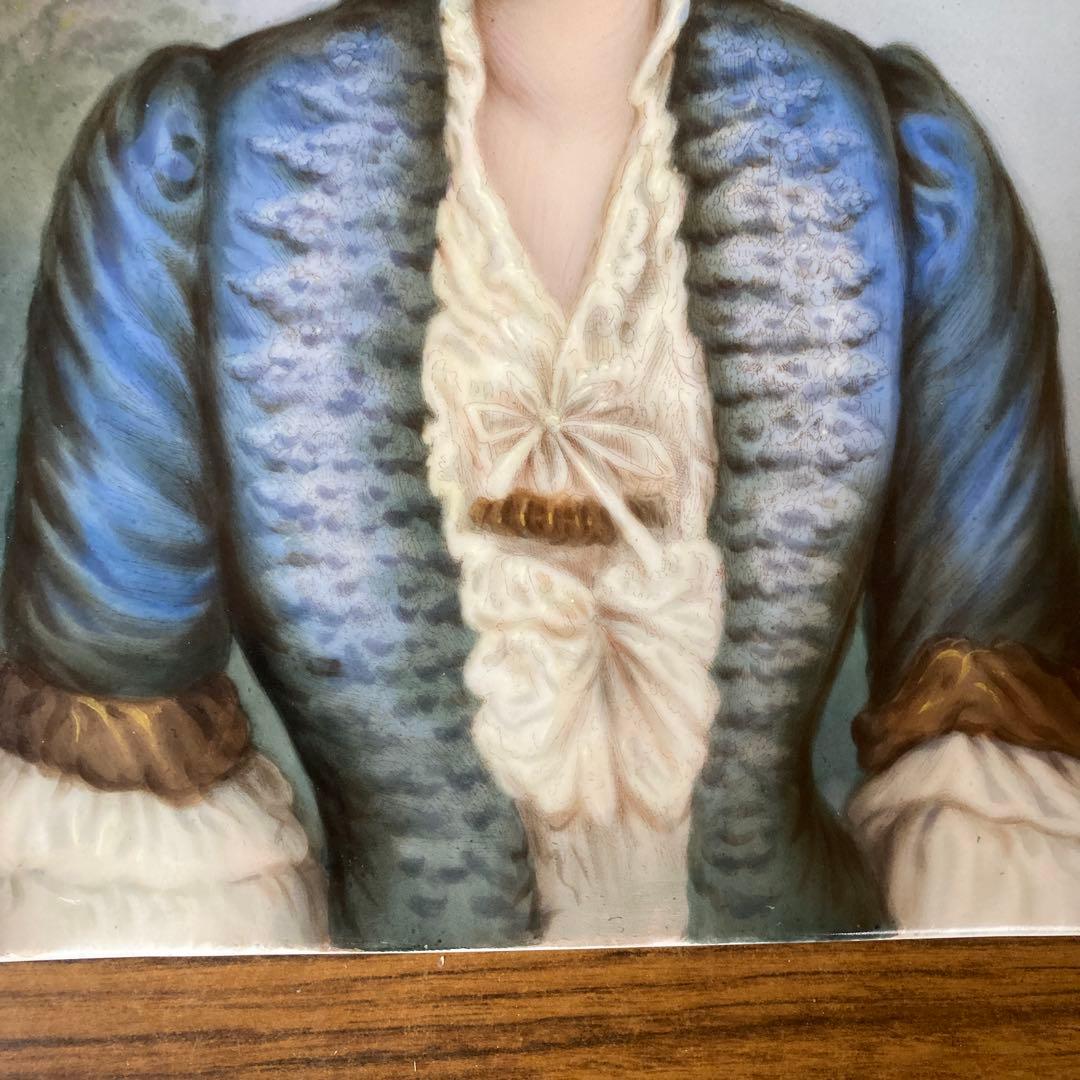 陶板画 青いドレスの婦人