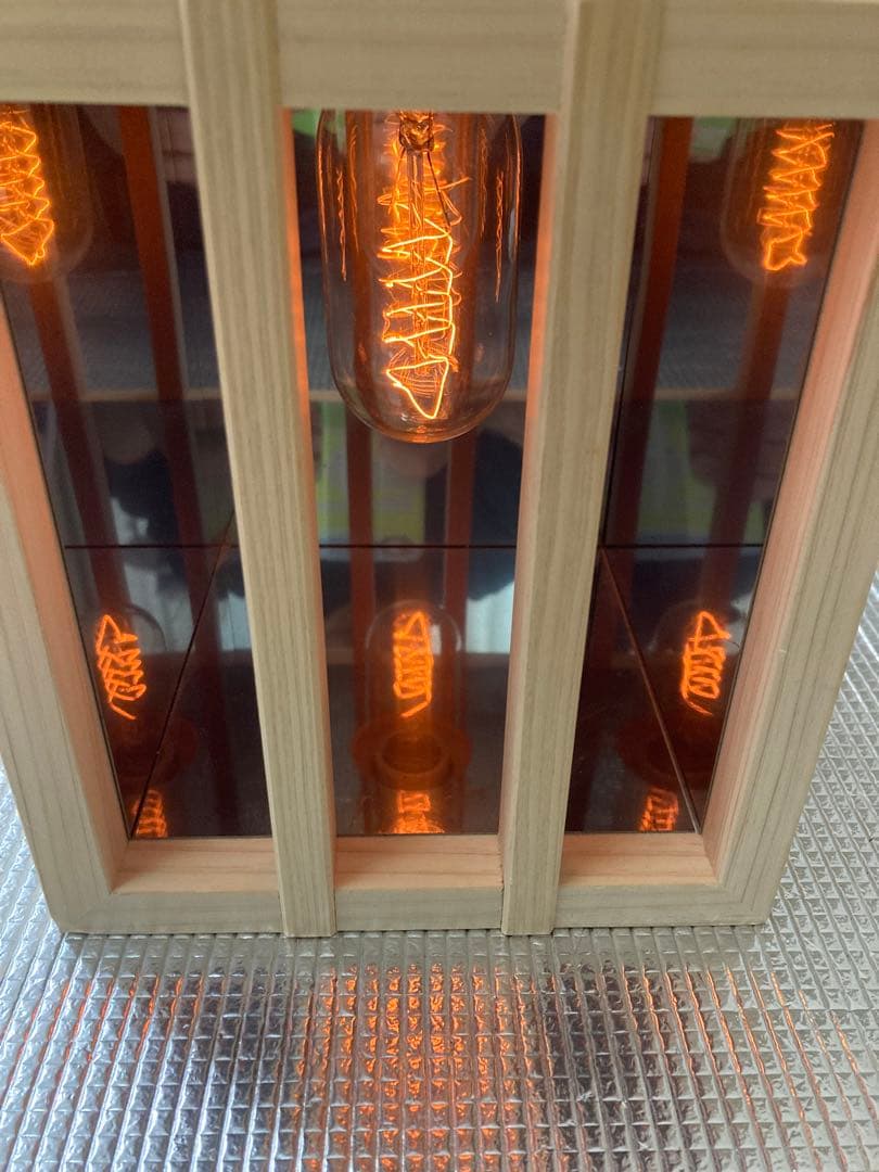 クォンタムヒーリング卓上ライト