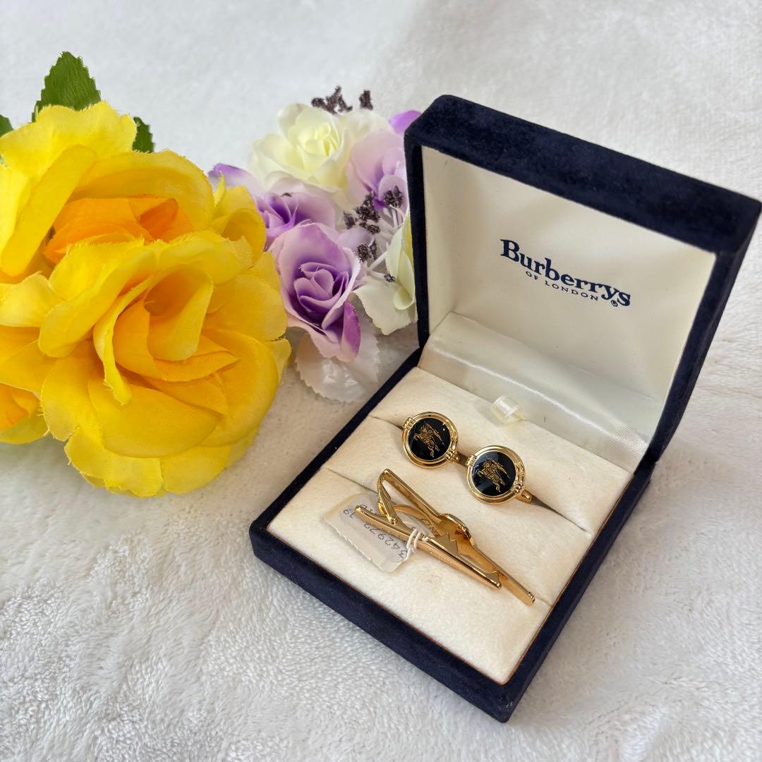 新品未使用✨　Burberry バーバリー　ネクタイピン　カフスセット　金金具