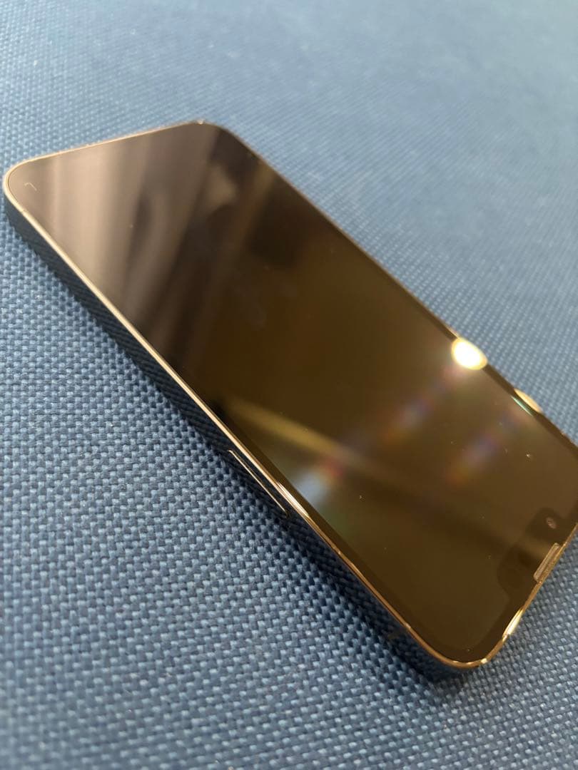 ドコモ認定中古品　iPhone 13 Pro グラファイト 128GB