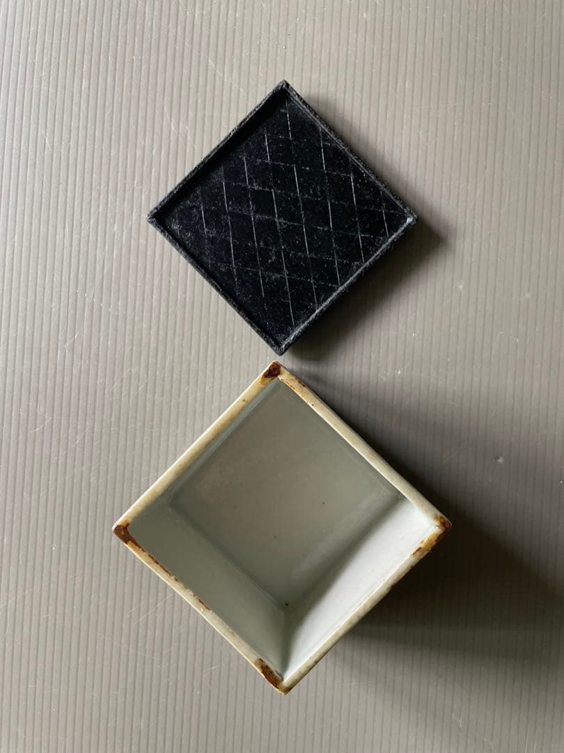 高島大樹　T-28 ダイヤ枡　1点　蝶野秀樹　蓋　1点　合計2点