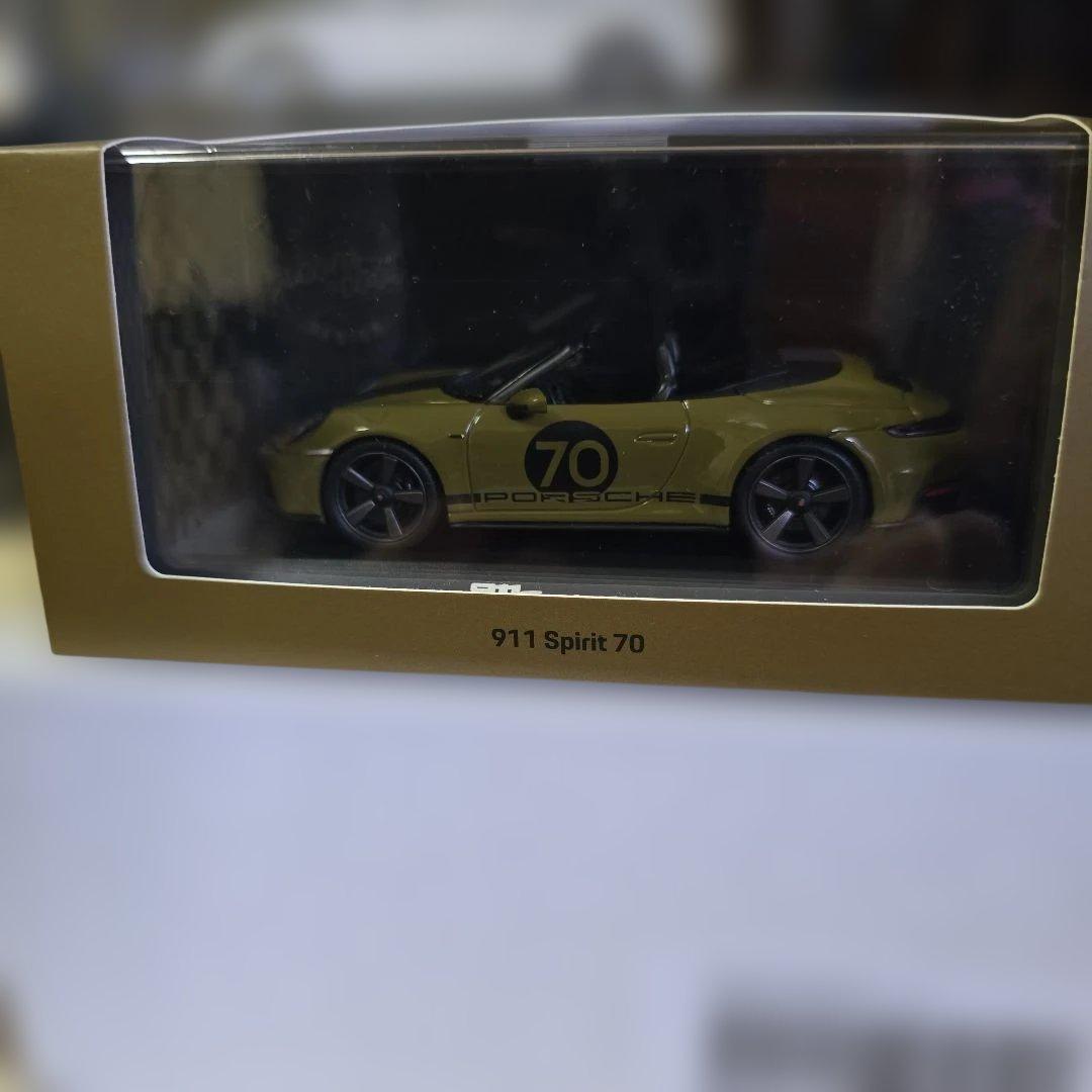 Porsche 911 Spirit 70 スパークモデル ミニカー 1:43