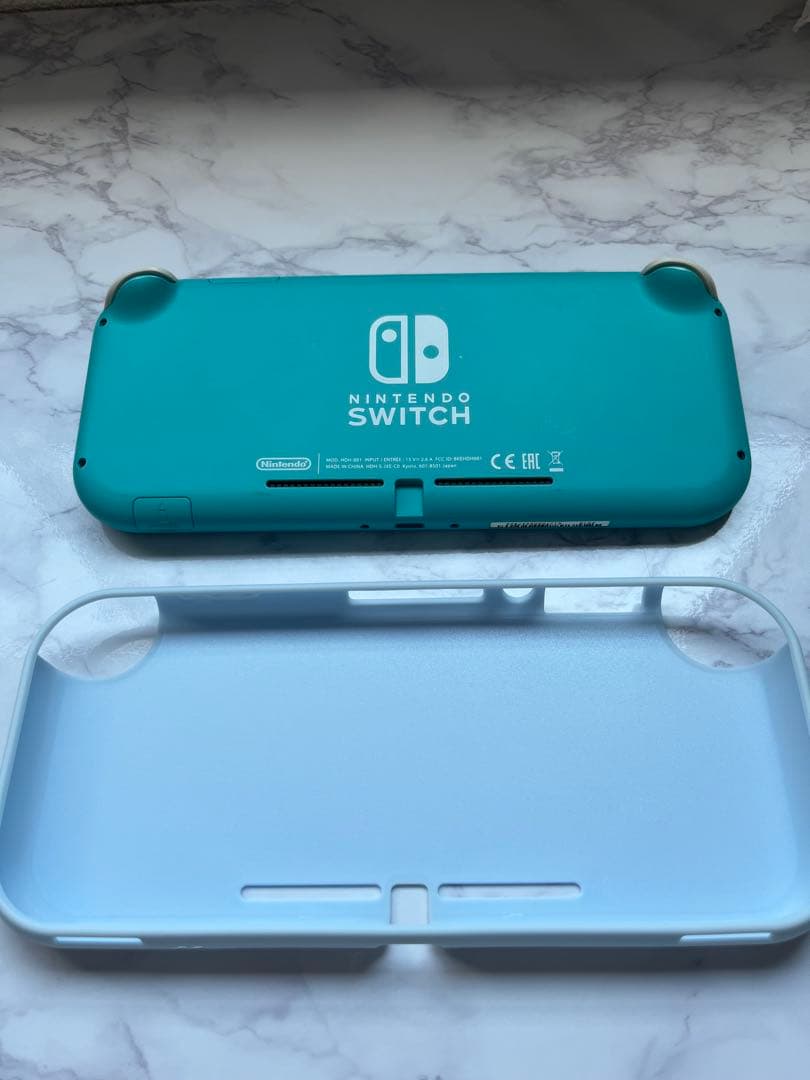Nintendo Switch Lite ターコイズ 本体　カバー付き