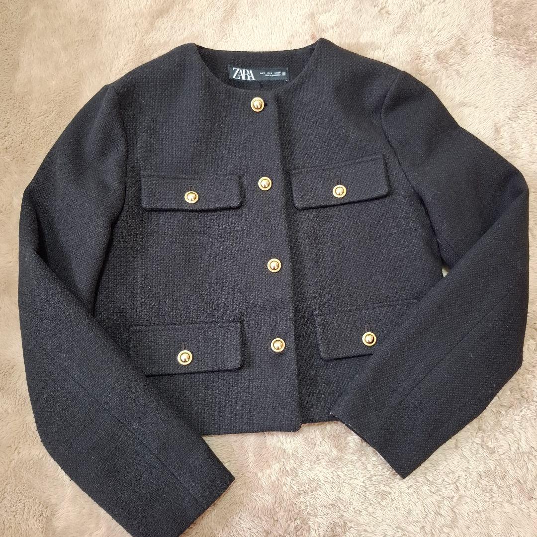 ZARA ノーカラージャケット S 黒　金ボタン