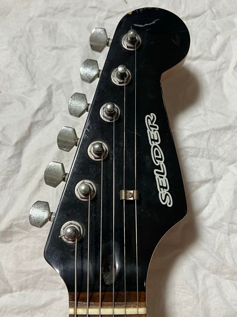 エレキギター　aria pro II selder エフェクター　ZOOM