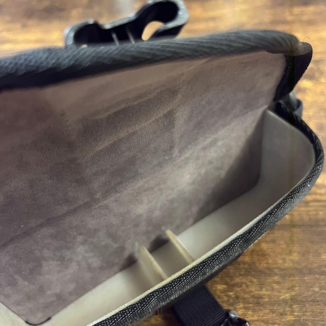 【美品】 BRIEFING ブリーフィング サングラスケース 迷彩　ウッドランド