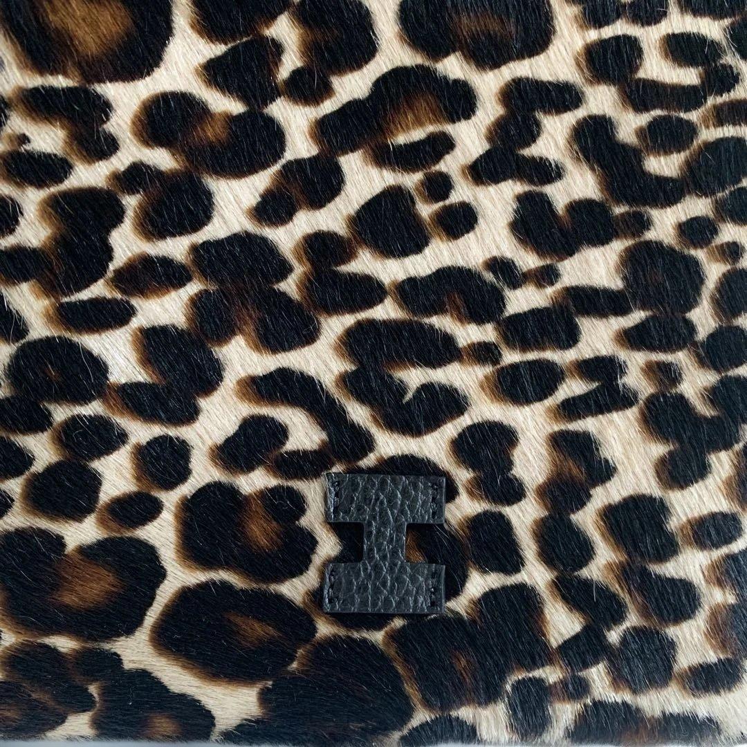 イアクッチIACUCCIレオパード柄ショルダーバッグ