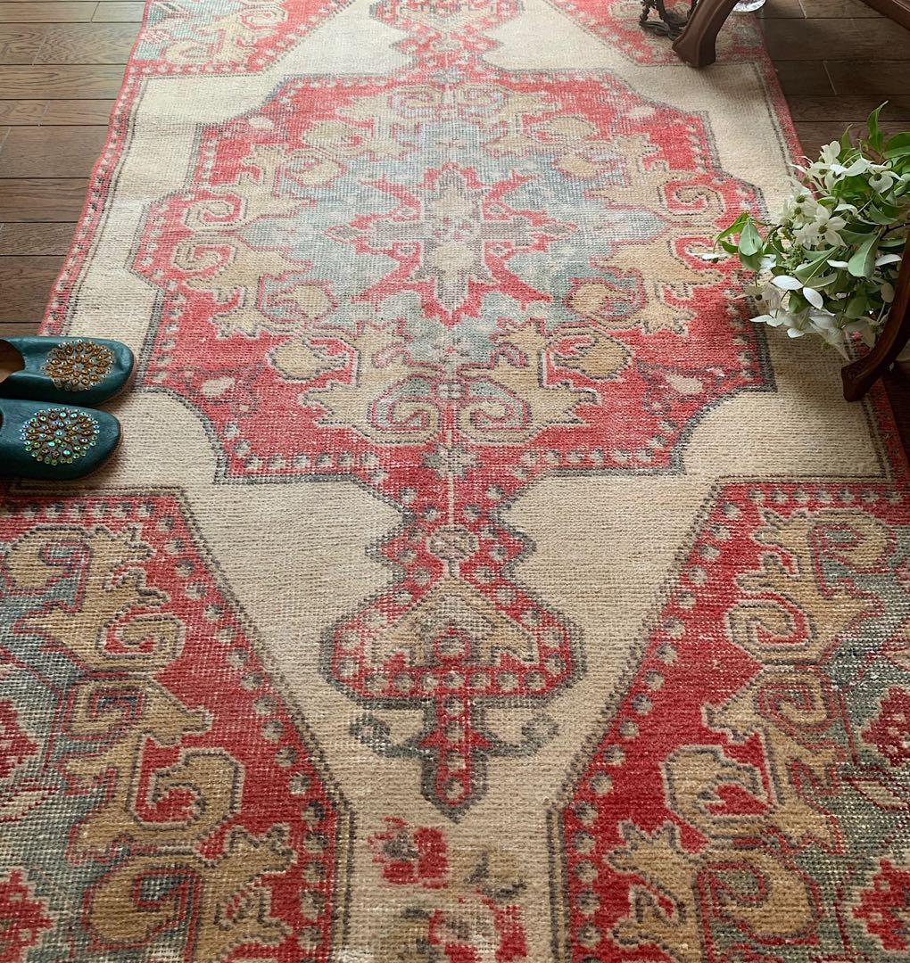 リリー　プロフ必読^ - ^様　アヴァノスラグ　トルコヴィンテージラグ