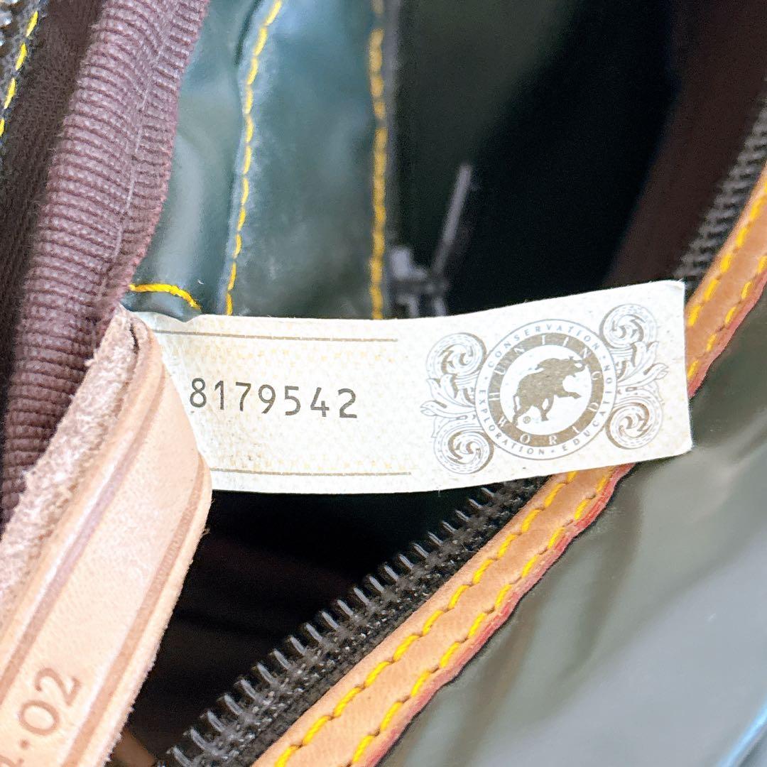 ハンティングワールド　HuntingWorld　ショルダーバッグ　メッセンジャー